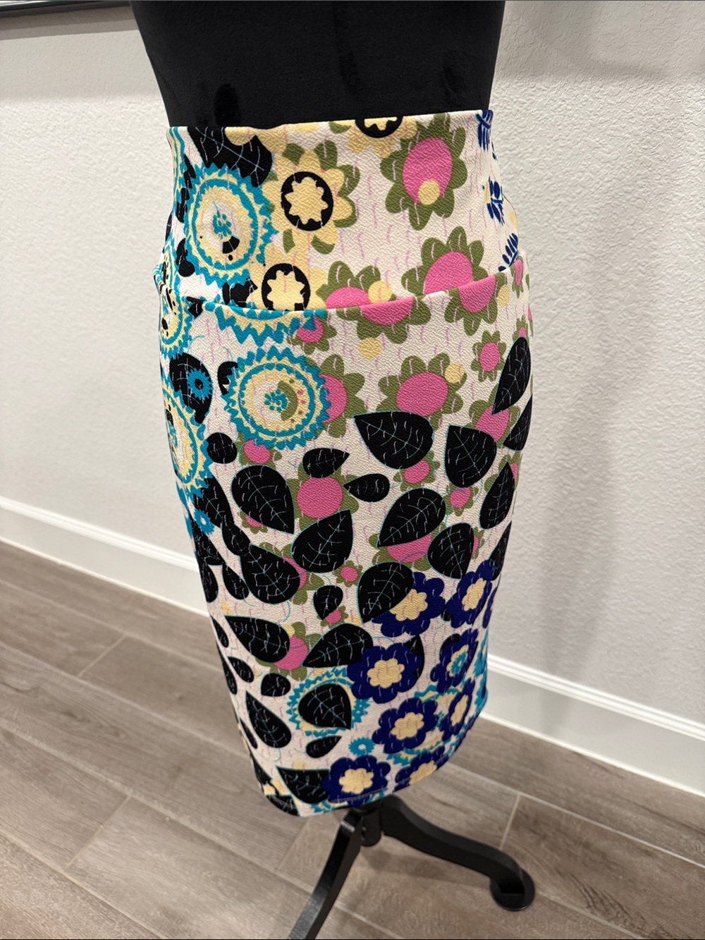LuLaRoe Floral Pencil Skirt in Pink, Blue, Black & Green
